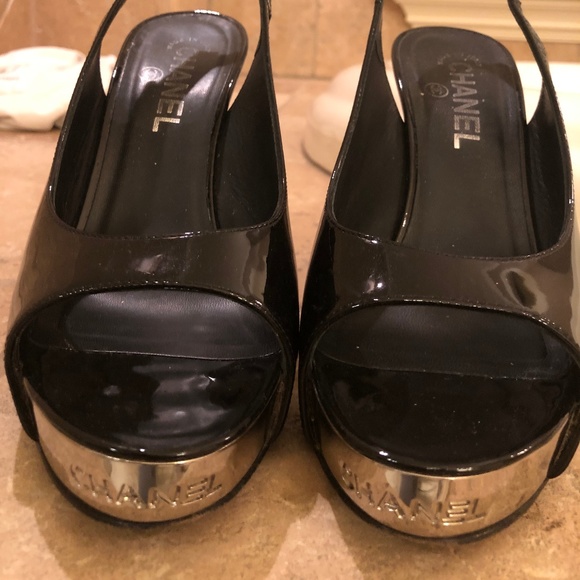 Authentic Chanel block platform heels - Picture 1 of 8